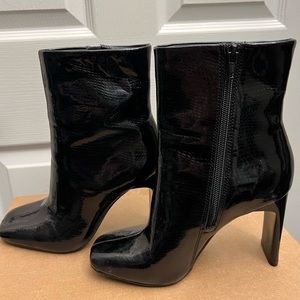 Mixed No. 6 heeled boots